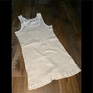 EUC Gap white tank with navy polka dots.